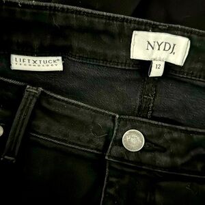 NYDJ Straight Leg Black Jeans size 12 with LIFT X TUCK Technology